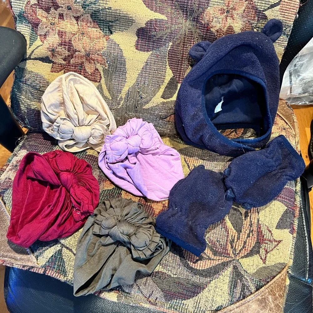 Fă-o baby bundle hats mittens